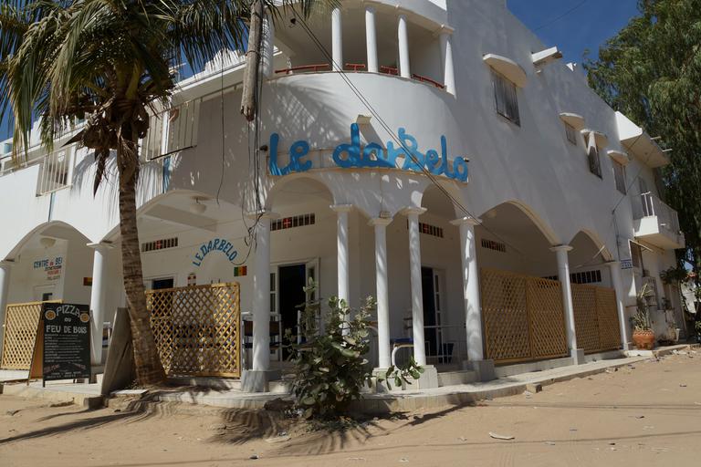 Le Darbello, Bar Restaurant Pizzeria à Saly Sénégal