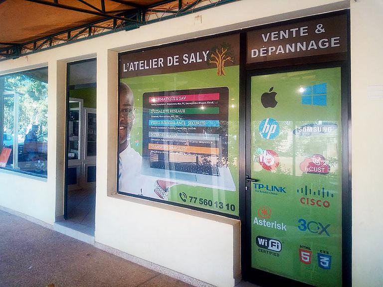 Saly Call Center, Informatique à Saly